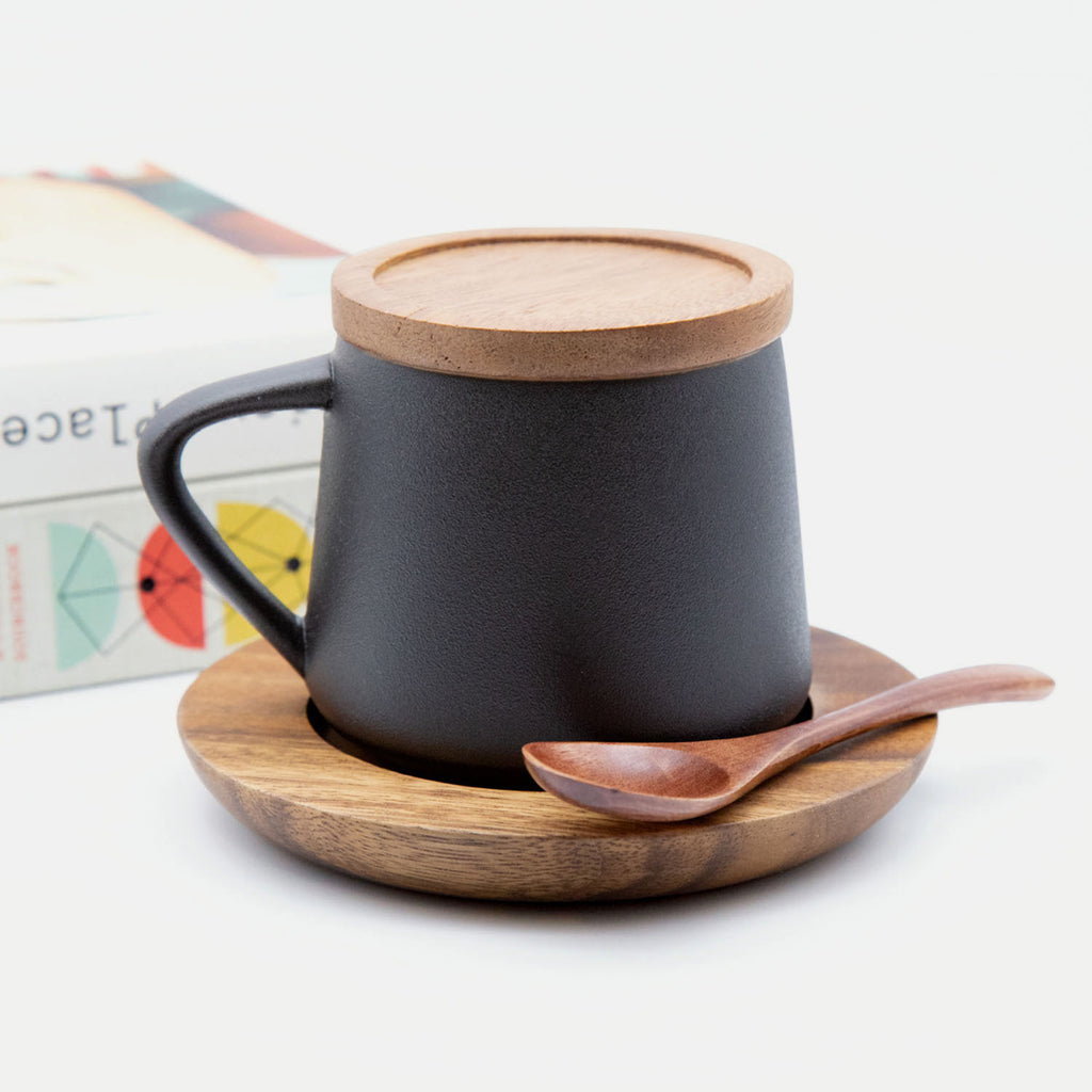 Ceramic Mug with Wooden Lid, Stirrer & Saucer – MMEP.