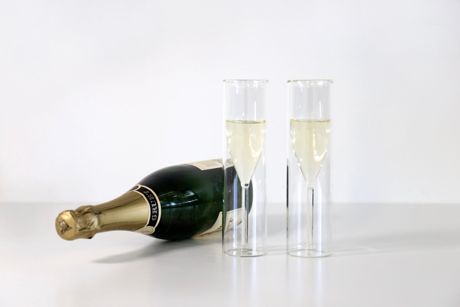 Double Layered Champagne Glass | Kitchen and wine cellar accessories | Party and Event supplies | Housewarming Gifts